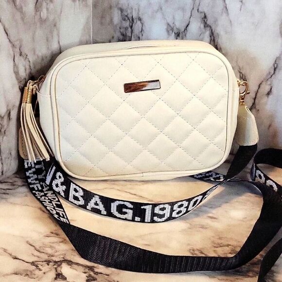 Streetwear Solid Color Lingge Square Zipper Crossbody Bags - Picture 9 of 11